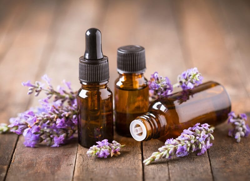 آروماتراپی چیست؟ 4 essential oils for sleep